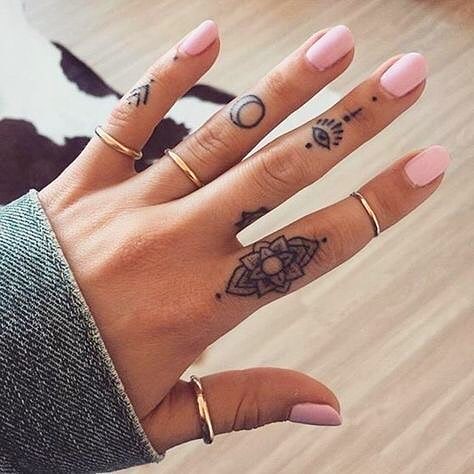 Top 5 Finger Tattoo Designs You Can Consider For Getting Inked - Top Beauty Magazines Top 5 Finger Tattoo Designs You Can Consider For Getting Inked - Top Beauty Magazines