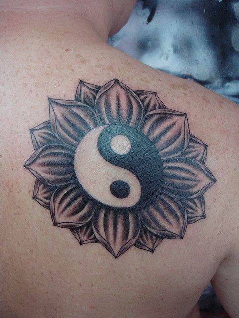 yin yang lotus