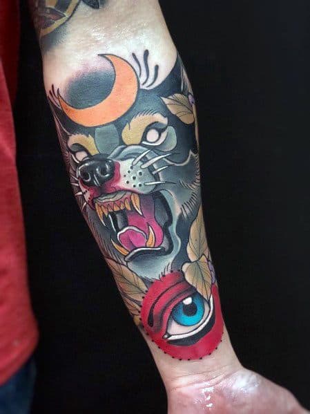 Neo-Traditional Tattoo of a Wolf