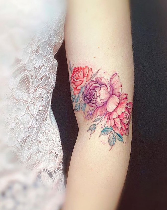 10 Charming Feminine Tattoo Designs - Top Beauty Magazines