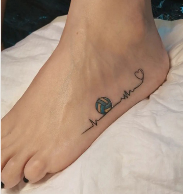 Foot Tattoo Designs With Heartbeats