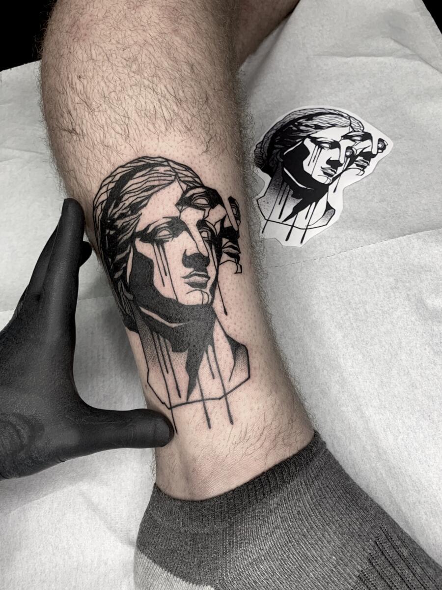 blackwork tattoo