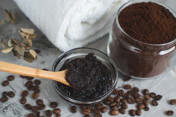 Using Coffee to Color and Cover Gray Hairs