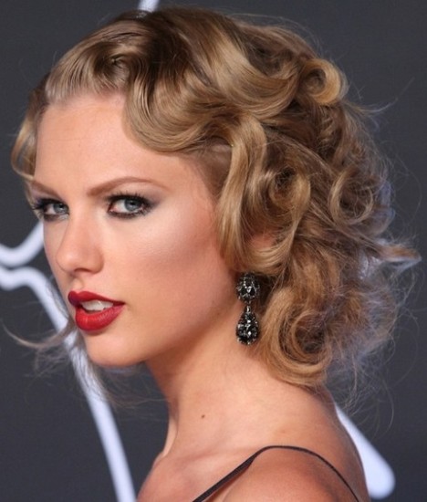 Taylor Swift's Hairstyles