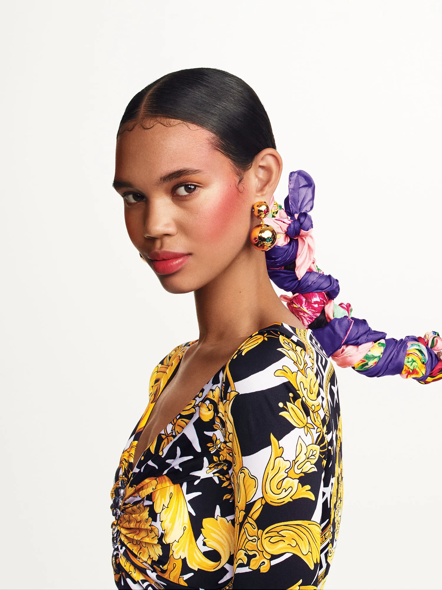 40 Trendy Bandana Hairstyles to Inspire You! 33 Wrapped-up Braid Style