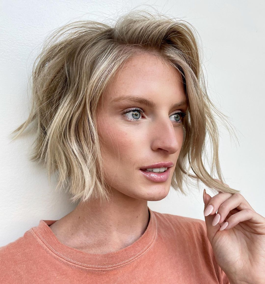 Side-parted Shaggy Bob for Thin Hair