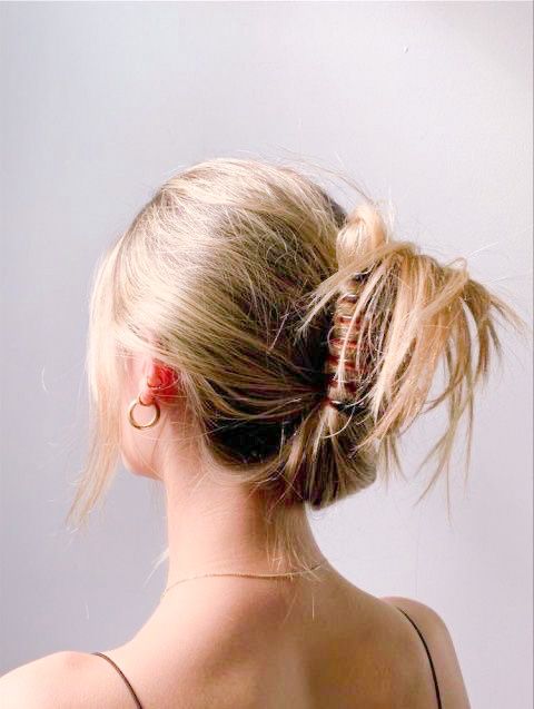 An Easy Updo with a Clutcher