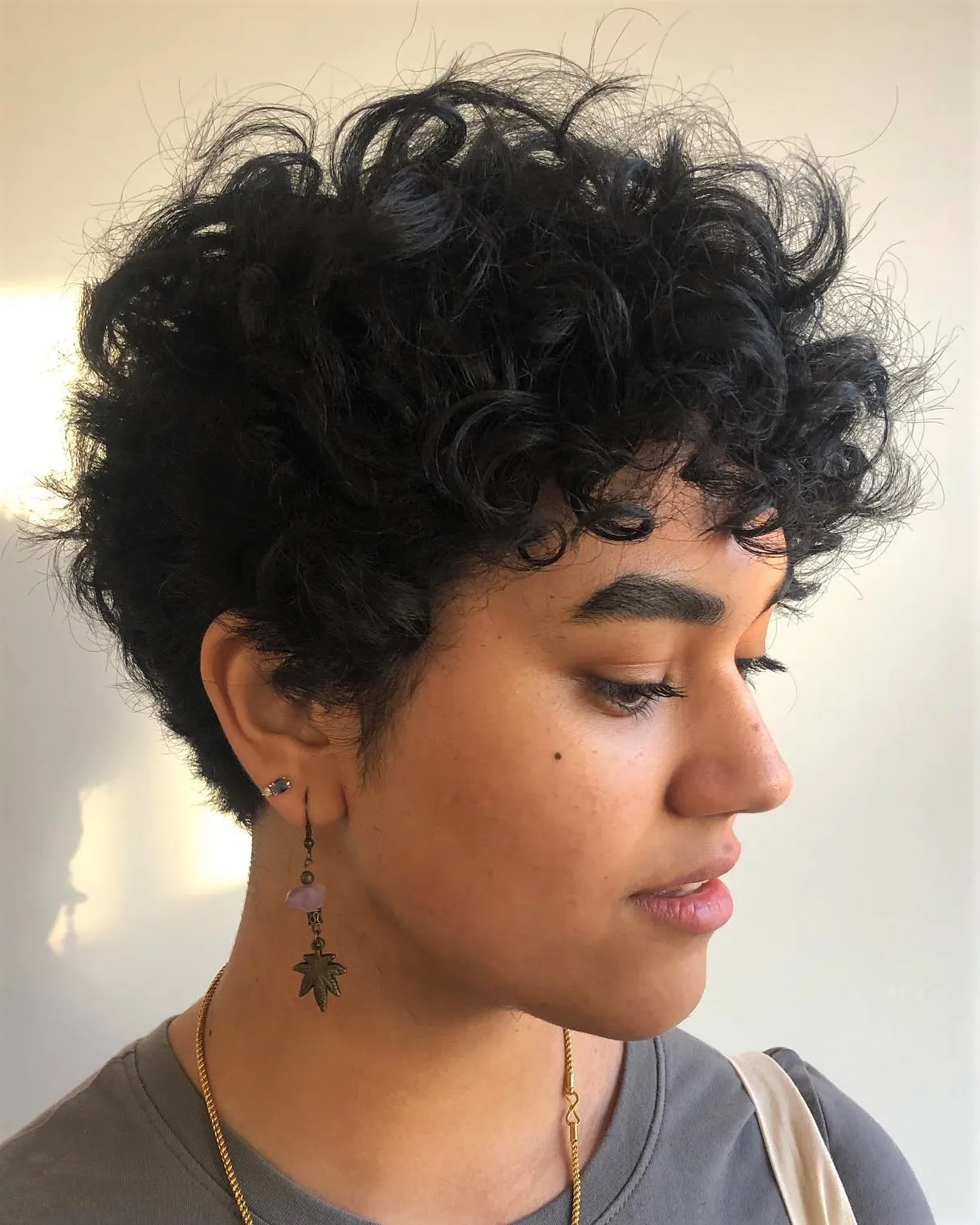 Shaggy, Short and Layered Curls