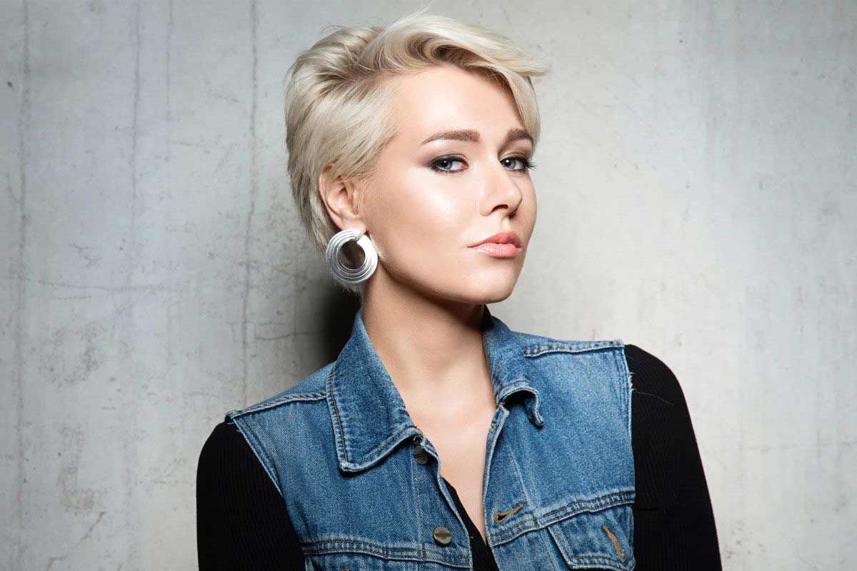 Platinum-Blonde Pixie Hair with Messy Bangs