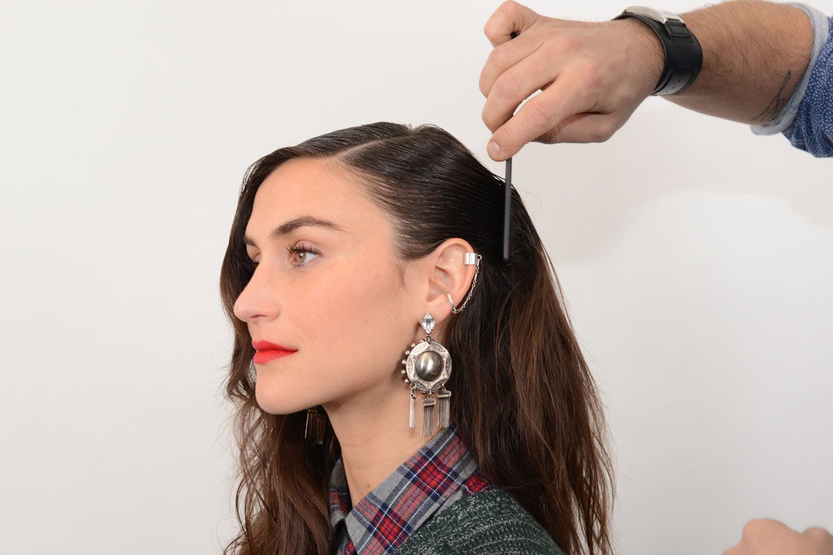Wet-Look Hair Made Easy: A Step-by-Step Guide to Stunning Shine 2 Wet-hair