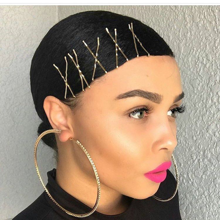 43 Chic Hairstyles That Look Even Better with Bobby Pins 15 Sleek Ponytail