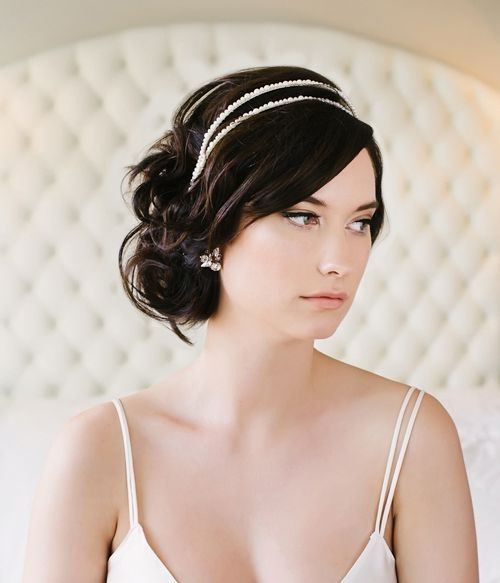 Headband Hairstyles to Keep Your Hair Out of Your Face in Style: 40 Ideas 5 Side-swept bangs