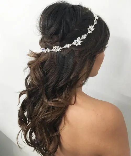 30 Beautiful Medium Length Hairstyles: Your Ultimate Style Guide 27 30 Beautiful Medium Length Hairstyles: Your Ultimate Style Guide Top Beauty Magazines