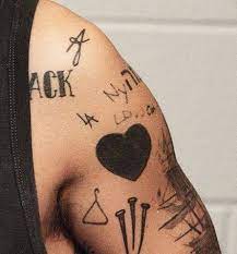 A Guide to More than 51 Tattoos That Harry Styles Has - For All the Harries Out There Top Beauty Magazines