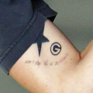 A Guide to More than 51 Tattoos That Harry Styles Has - For All the Harries Out There 10 A Guide to More than 51 Tattoos That Harry Styles Has - For All the Harries Out There Top Beauty Magazines