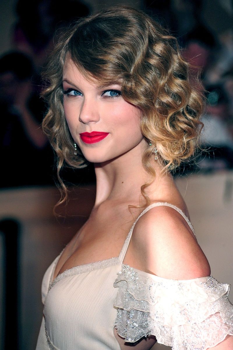 Swifties Hairstyles: 30 Taylor Swift-Inspired Looks for the Eras Tour 2 The Red Taylor Waves