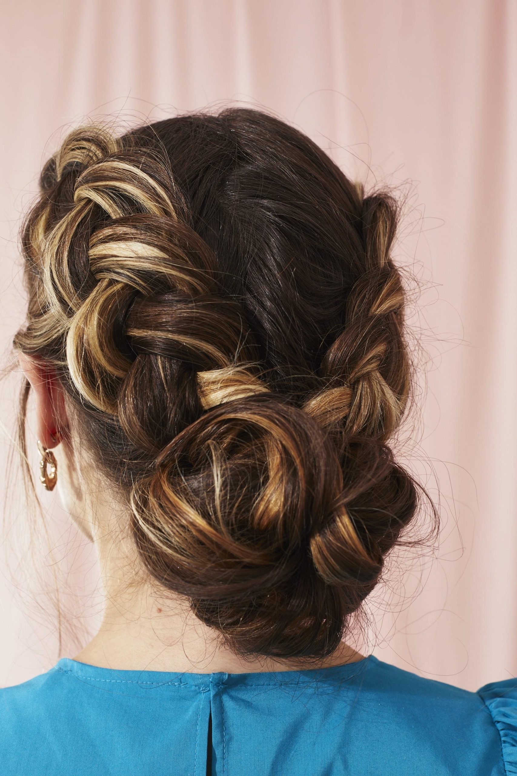 Chignons with a Twist- 30 Hairstyles That Will Add Flair to Your Look 12 Chignons with a Twist- 30 Hairstyles That Will Add Flair to Your Look Top Beauty Magazines