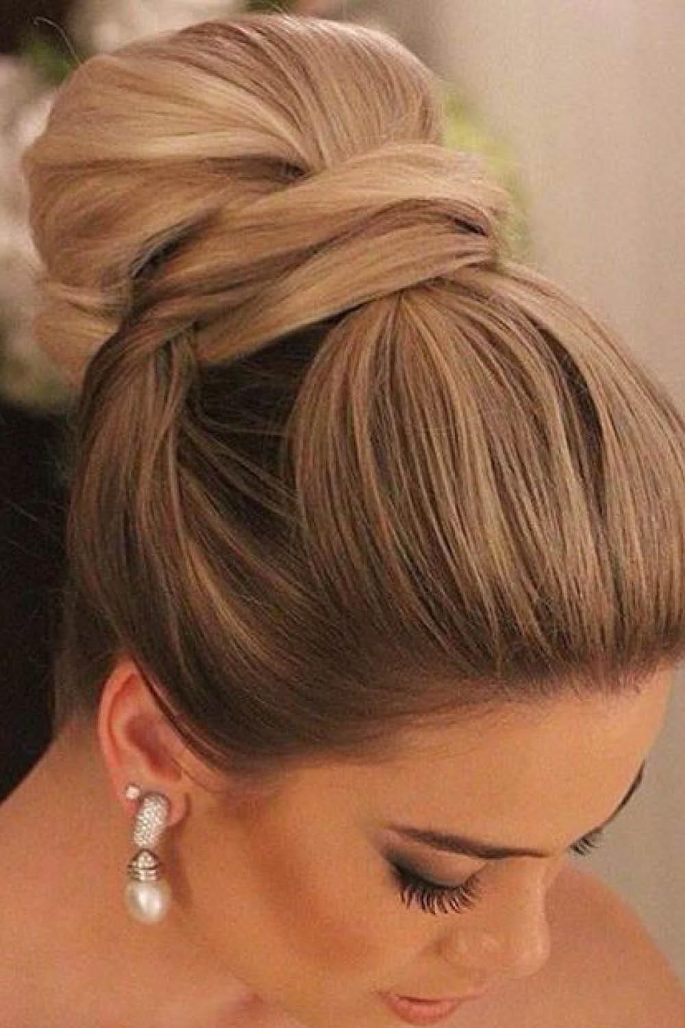 Chignons with a Twist- 30 Hairstyles That Will Add Flair to Your Look 20 Chignons with a Twist- 30 Hairstyles That Will Add Flair to Your Look Top Beauty Magazines
