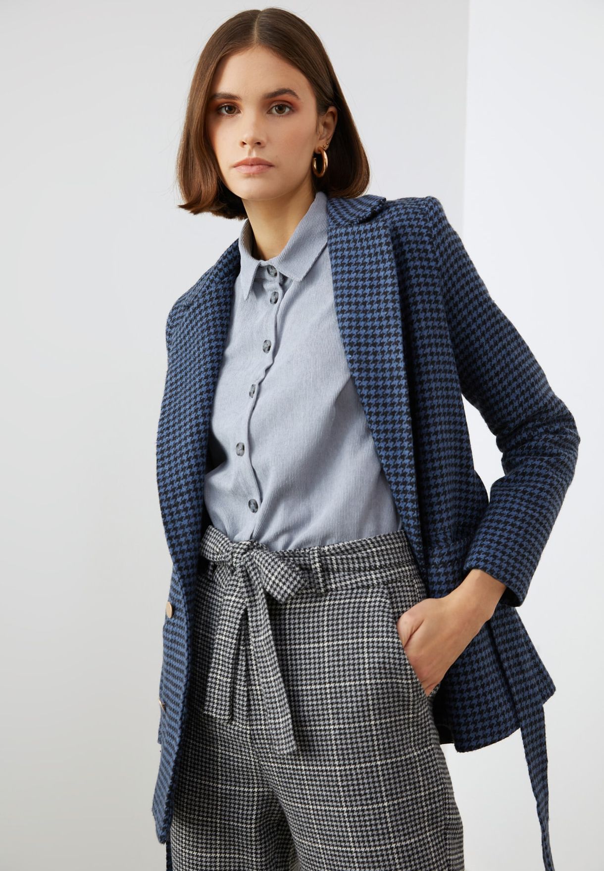 14 Timeless Wardrobe Essentials Every Woman Should Own 3 women outfit essentials