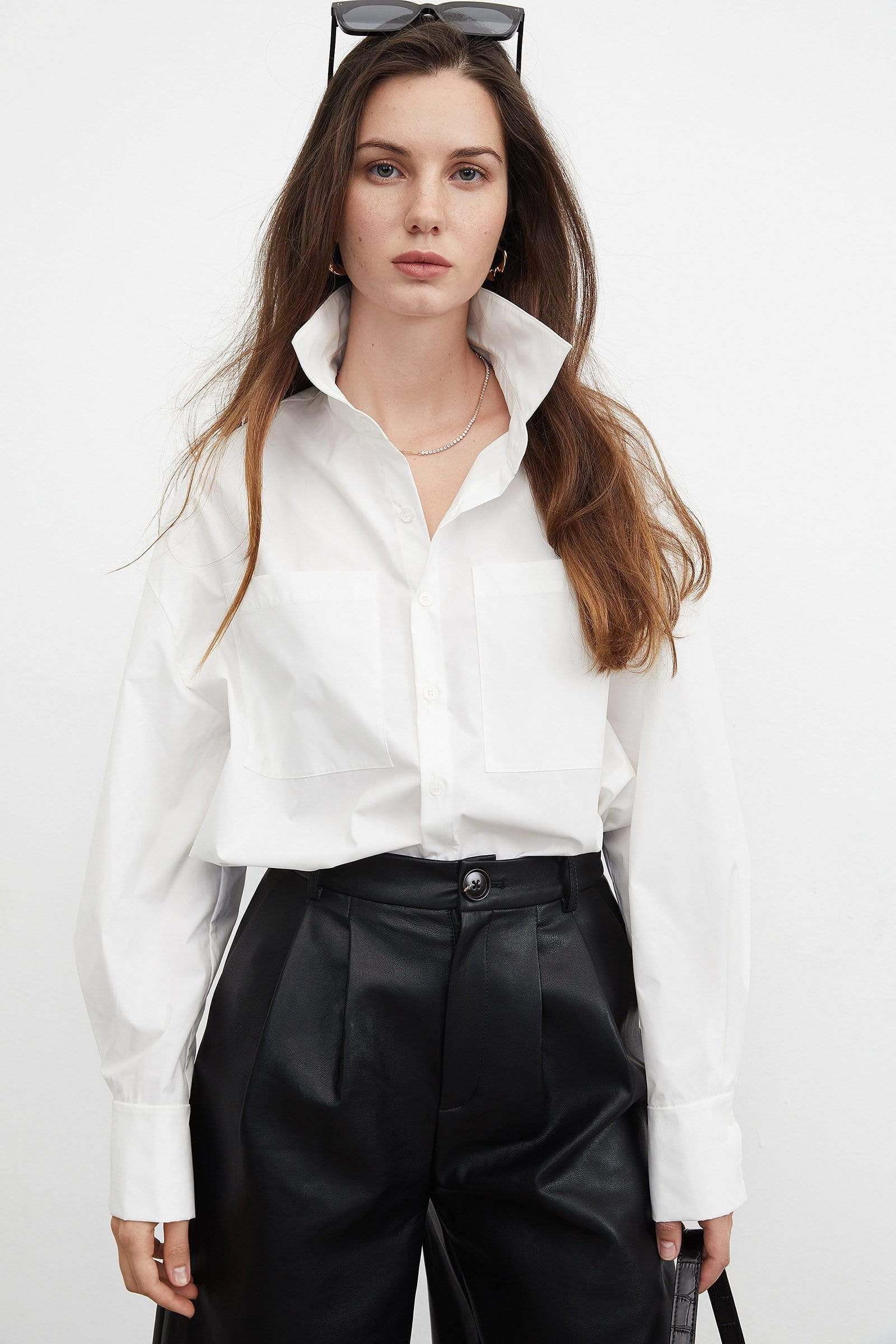 14 Timeless Wardrobe Essentials Every Woman Should Own 2 women outfit essentials