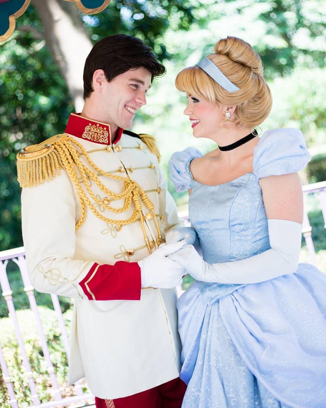 Once Upon a Halloween: Disney-Inspired Makeup for a Magical Night 22 Cinderella Makeup