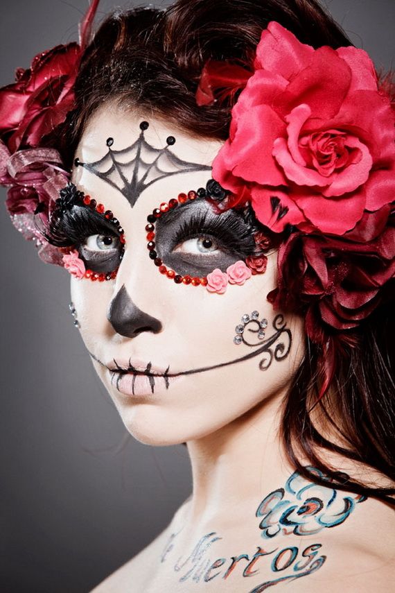 From Bones to Beauty: The Magic of Skull-inspired Makeup 30 half face skeleton makeup