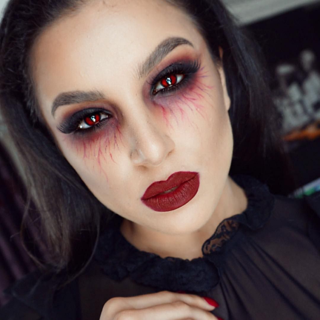Easy vampire Makeup