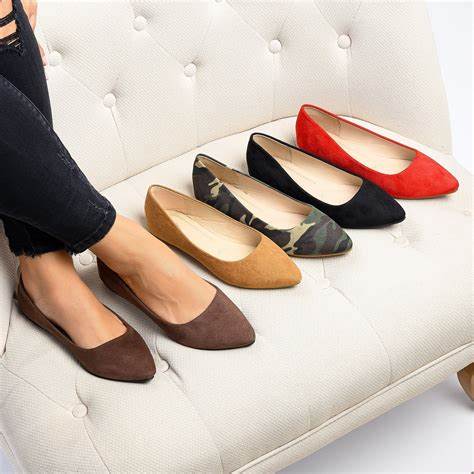 14 Timeless Wardrobe Essentials Every Woman Should Own 6 women outfit essentials