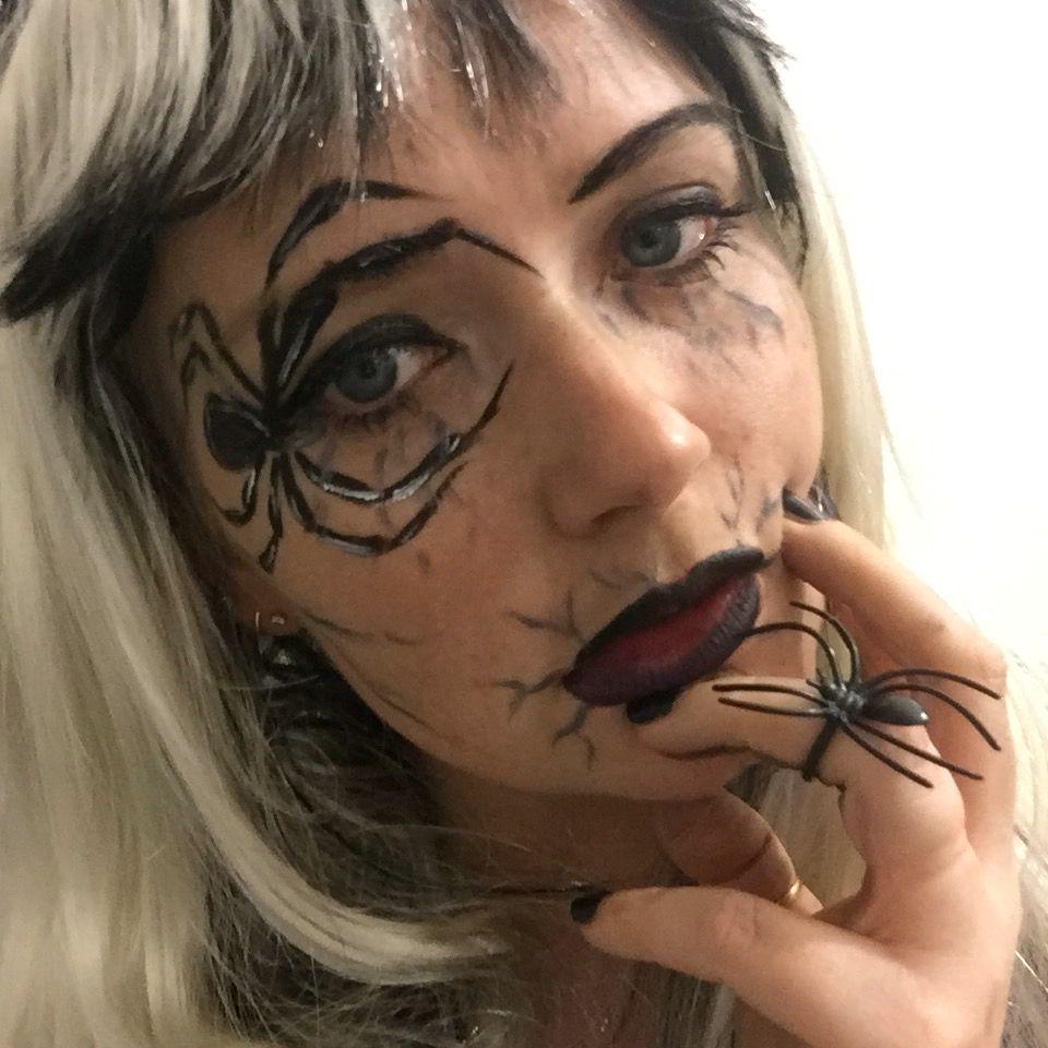 Vamp it Up: Vampire Makeup Ideas for Halloween 2023 7 spider vampire