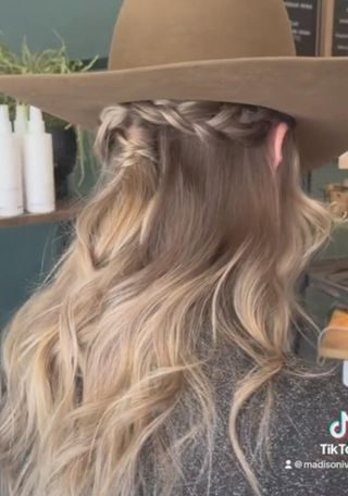 Howdy Hairdos: A Cowgirl's Guide to Western-Inspired Hairstyles 13 Howdy Hairdos: A Cowgirl's Guide to Western-Inspired Hairstyles Top Beauty Magazines