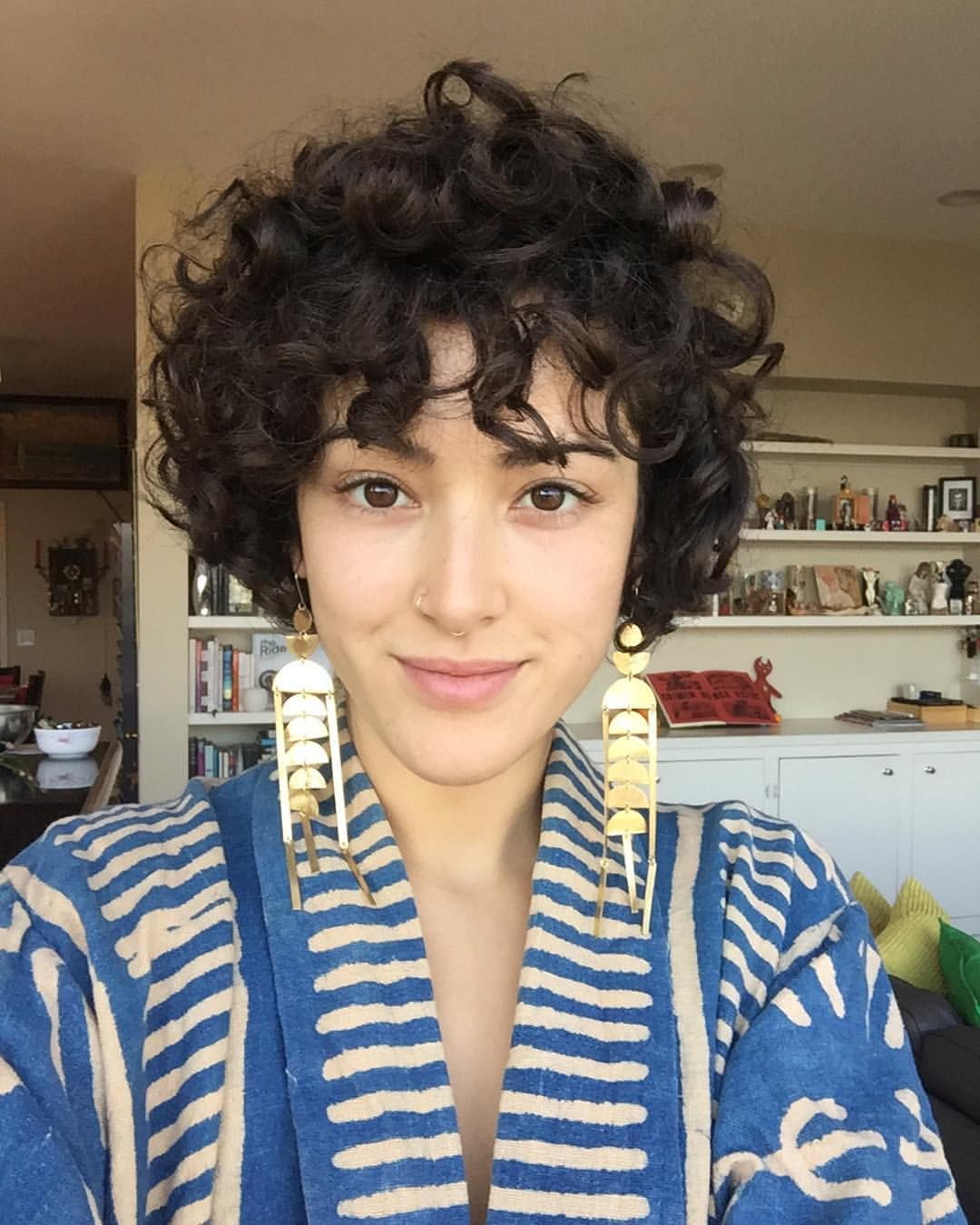 Rock Your Locks: Curling Inspiration for Short Hair 18 Rock Your Locks: Curling Inspiration for Short Hair Top Beauty Magazines