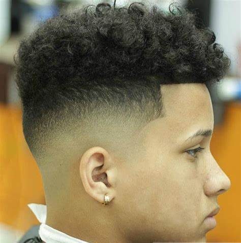 Mastering the 32 Short Sides, Long Top Haircut: A Style Guide 16 Mastering the 32 Short Sides, Long Top Haircut: A Style Guide Top Beauty Magazines