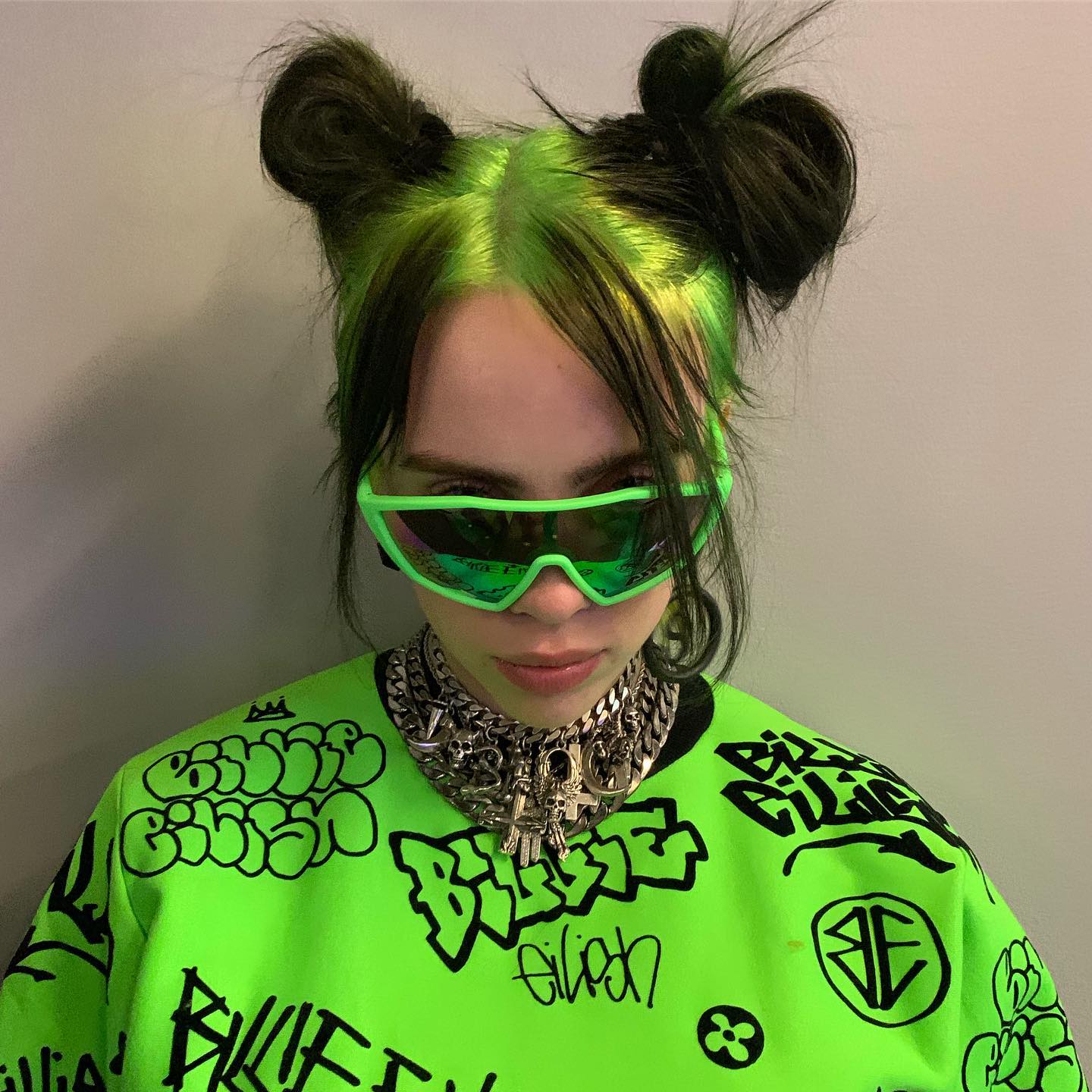 Billie Eilish's Iconic Hair Color Journey: A Revolution in Shades Top Beauty Magazines