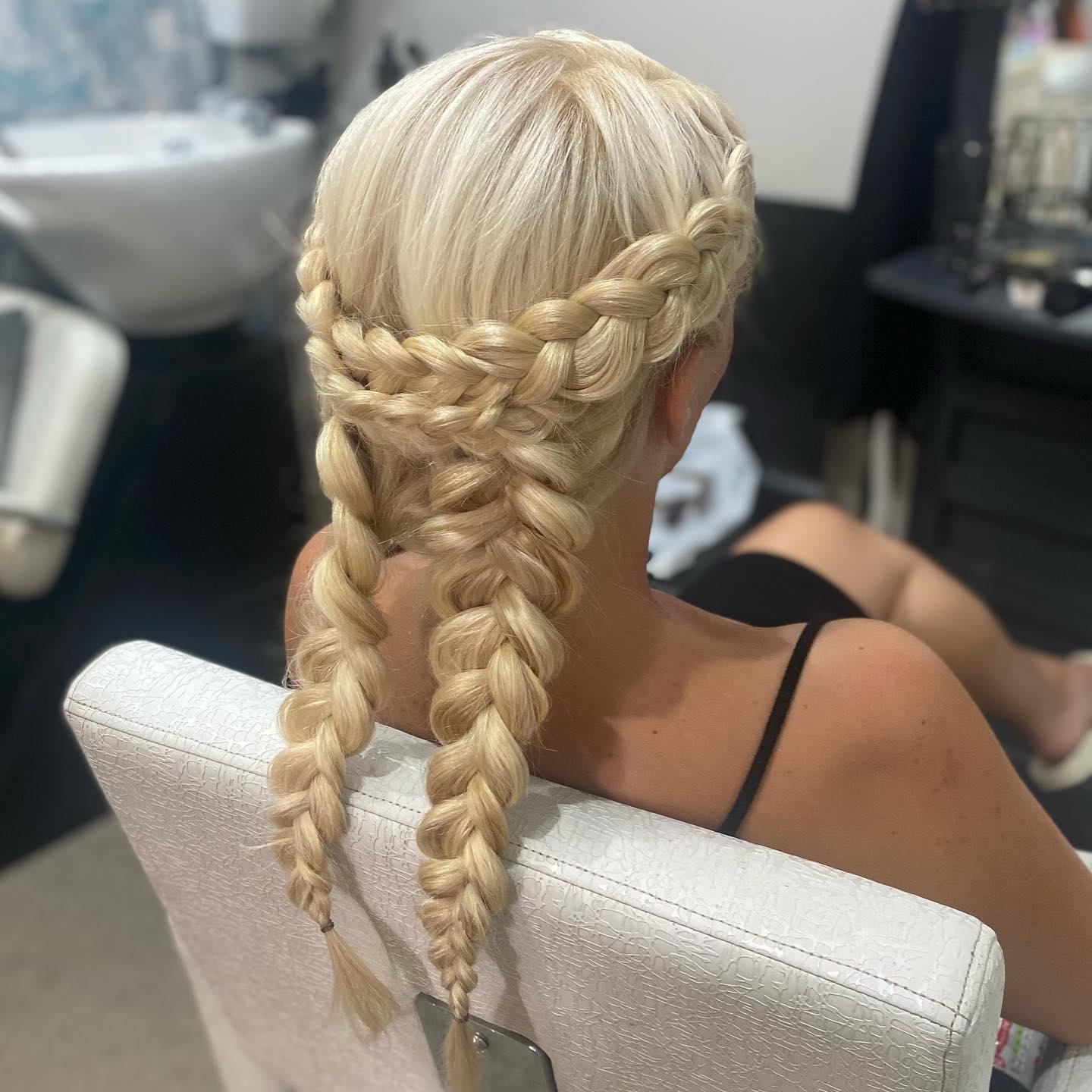 Braids, Beads, and Boldness: 30 Viking Hairdos for Ladies 26 Braids, Beads, and Boldness: 30 Viking Hairdos for Ladies Top Beauty Magazines