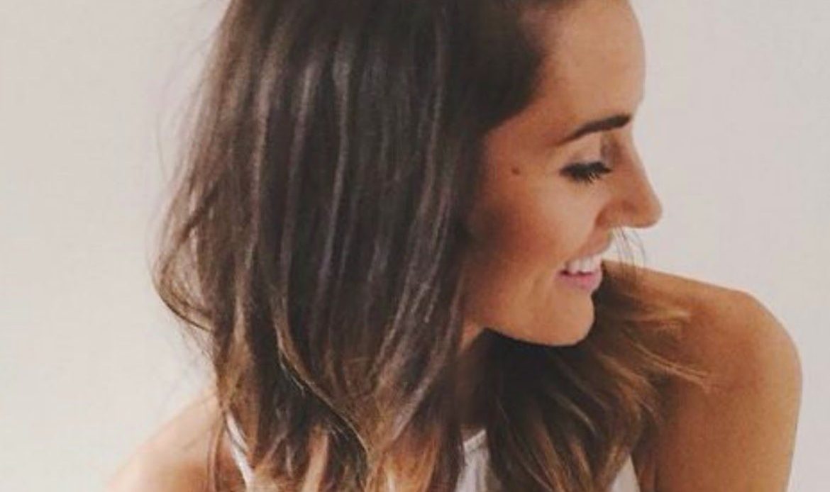 20 Half Up Half Down Hairstyles you'll love 4 Half Up Half Down Bun Hairstyle