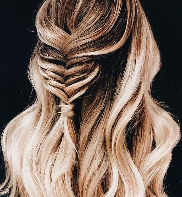 20 Half Up Half Down Hairstyles you'll love 5 Half Up Half Down Fishtail Braid Hairstyle