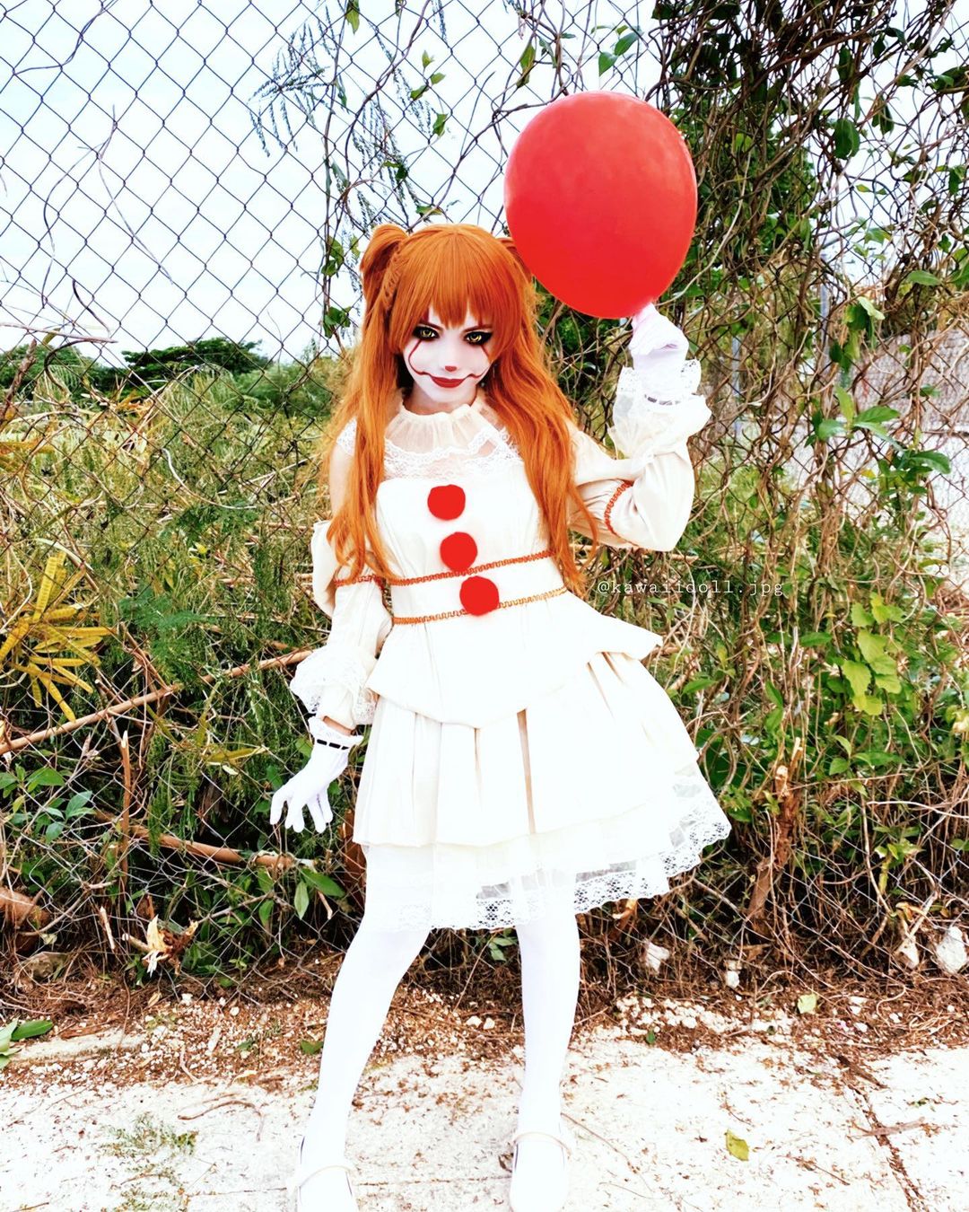 Hair-raising Halloween: Fun and Easy Hairstyles for Little Monsters 11 Pennywise makeup