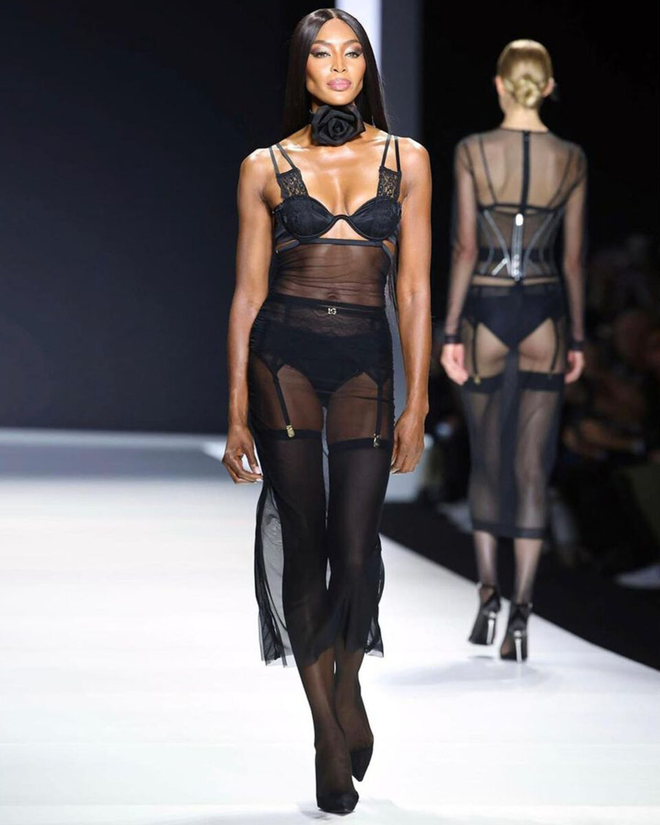 Runway Ready: Milan Fashion Week's Hottest Hairstyles for 2024 4 naomi campbell