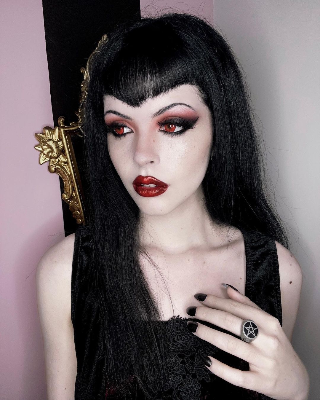 Raven Tresses: A Guide to Stunning Goth Hairdos 1 Widow Bangs hairstyle