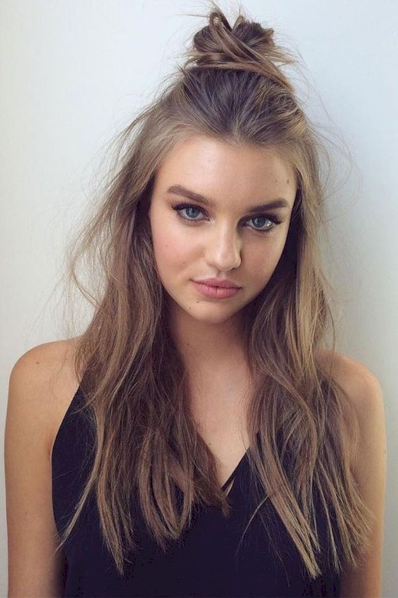 Show Gratitude and Style with These Hairstyles for Thanksgiving 2 Half Up Messy Bun Hairstyle For Thanksgiving