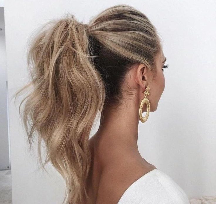 Textured-ponytail Hairstyle For Thanksgiving