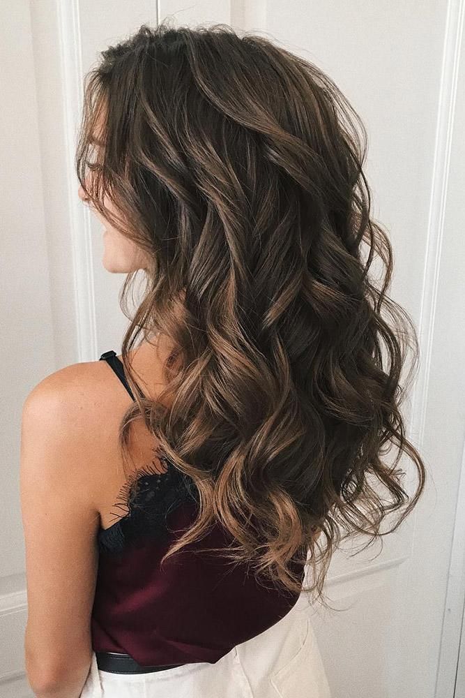 Voluminous Curls Hairstyle For Thanksgiving