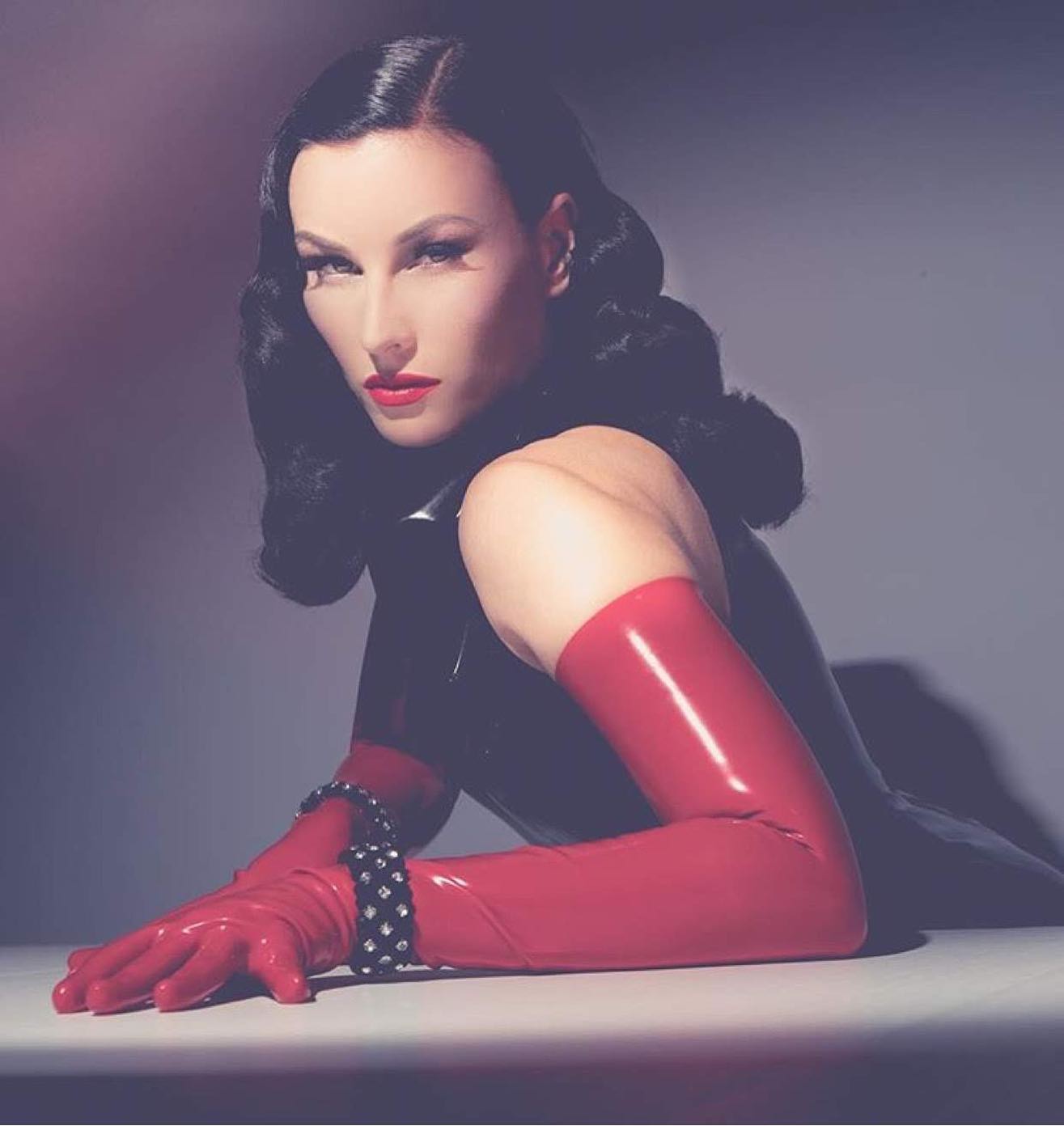 Long Latex Red Gloves With Bracelet