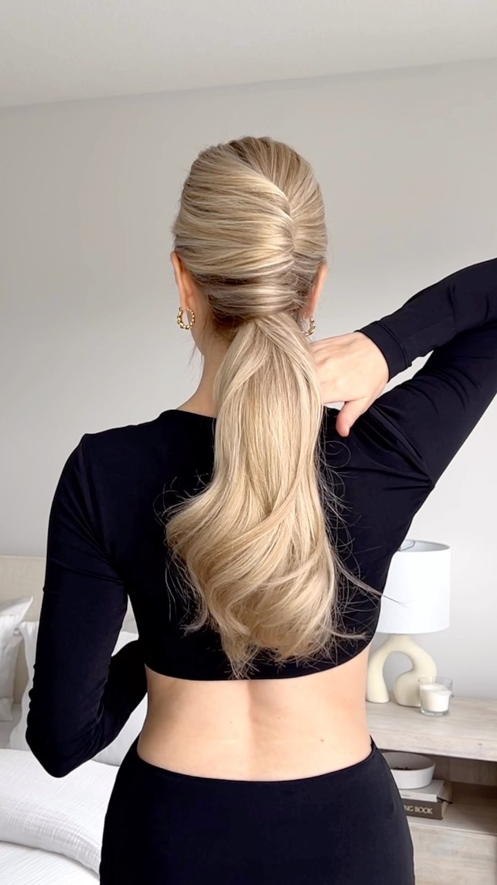 Winter Hair Wonders: Styles to Sleigh the Season 25 Rolled Ponytail