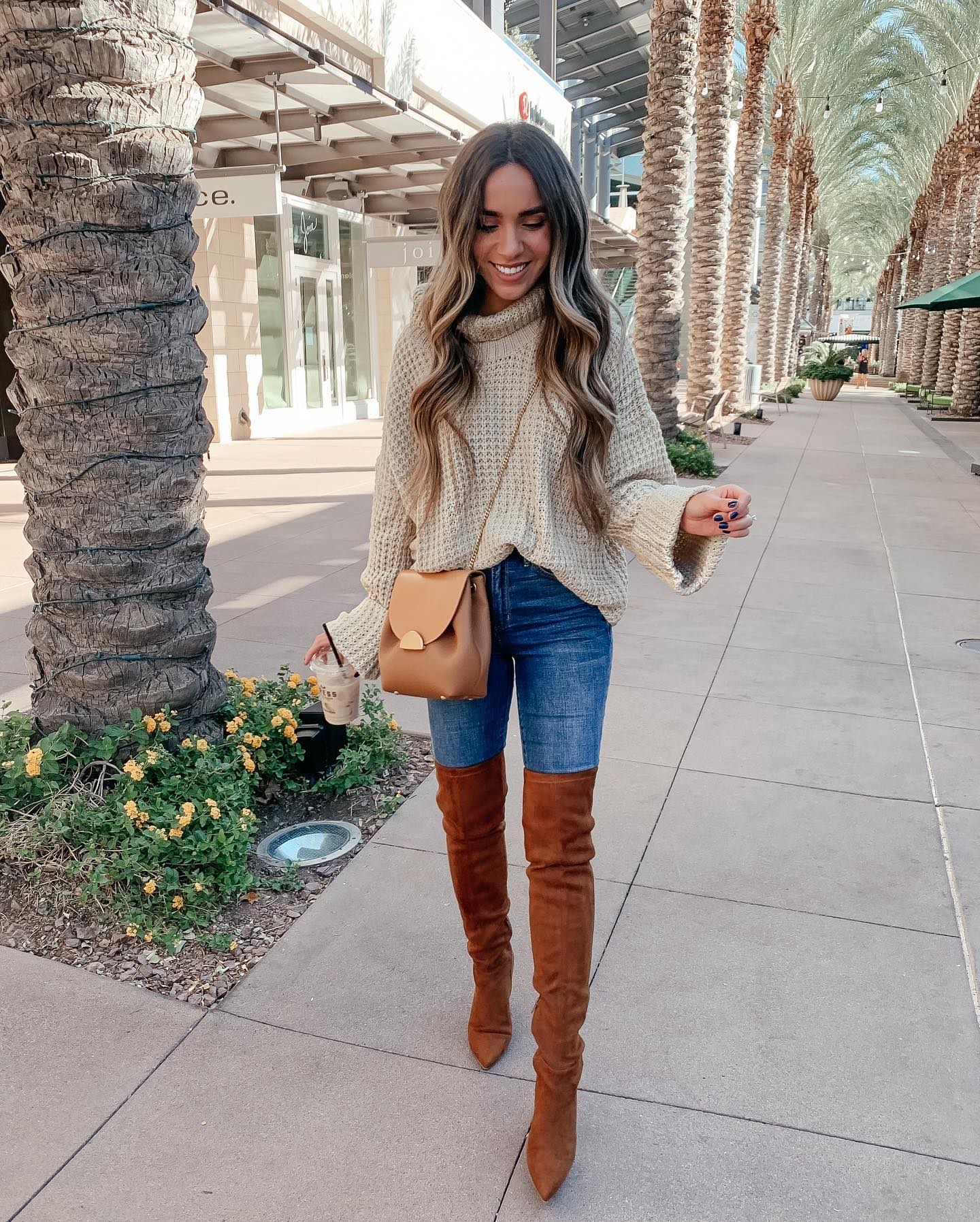 Pullover Jeans And knee high Boots