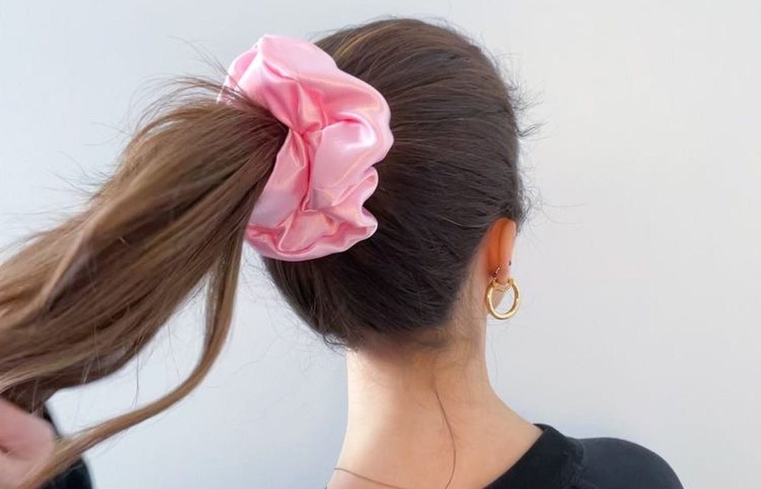 High ponytail Scrunchie Hairstyle