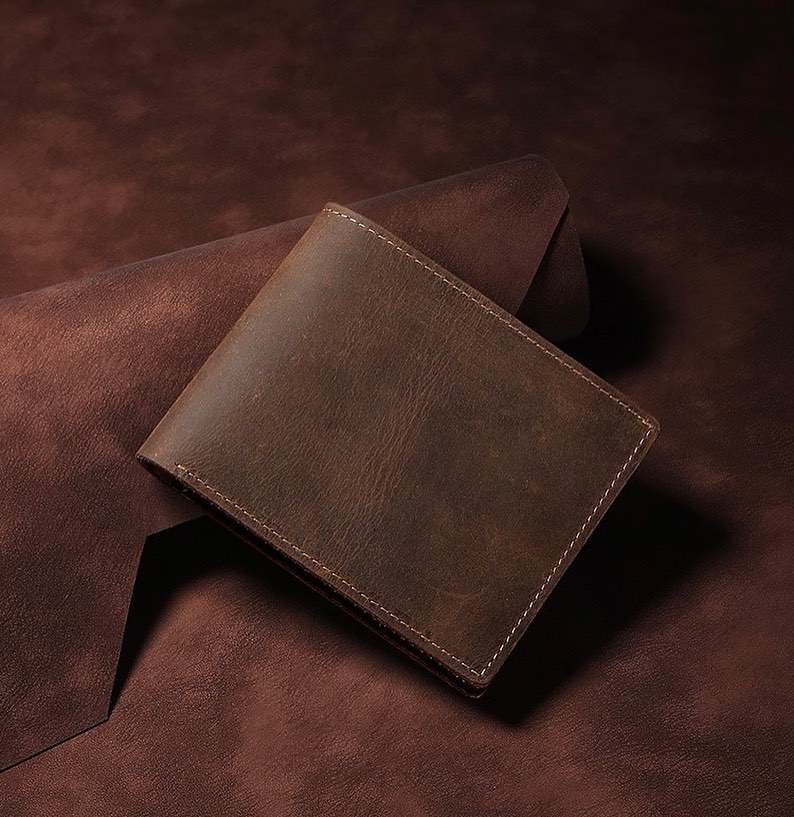 A Leather Wallet for  your dad's birthday gift