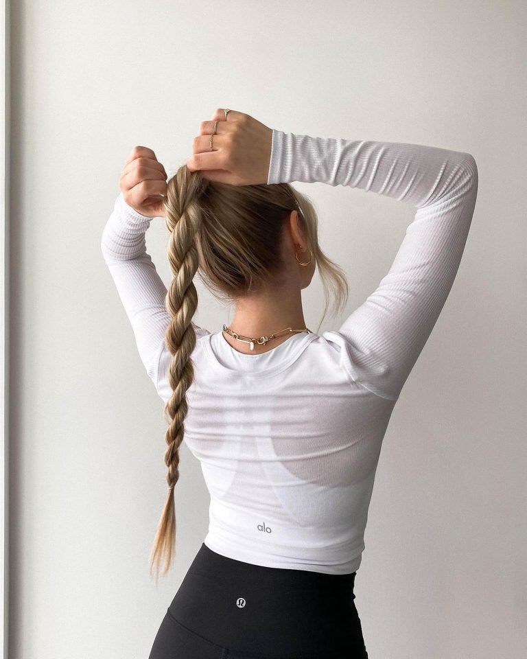 30 Amazing Looks For The Clean Girl Aesthetic Hairstyles 30 Amazing Looks For The Clean Girl Aesthetic Hairstyles